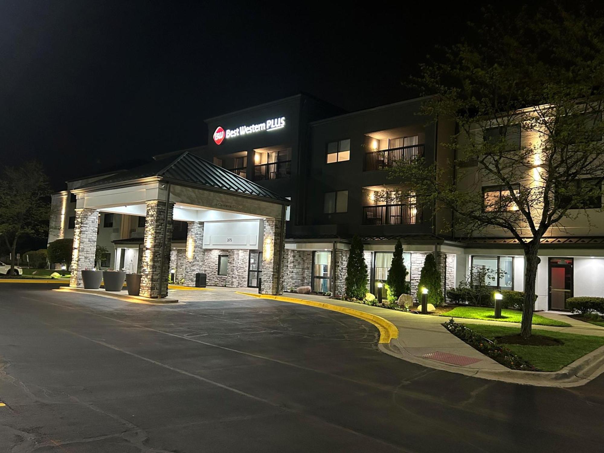 โซเนสตา ซีเลกต์ ชิคาโก เอลกิน เวสต์ ดันดี Hotel West Dundee ภายนอก รูปภาพ