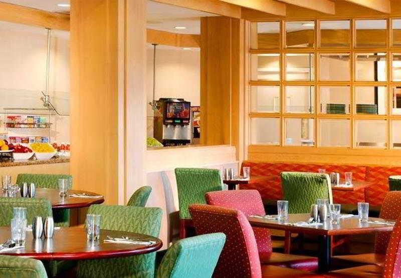 โซเนสตา ซีเลกต์ ชิคาโก เอลกิน เวสต์ ดันดี Hotel West Dundee ภายนอก รูปภาพ